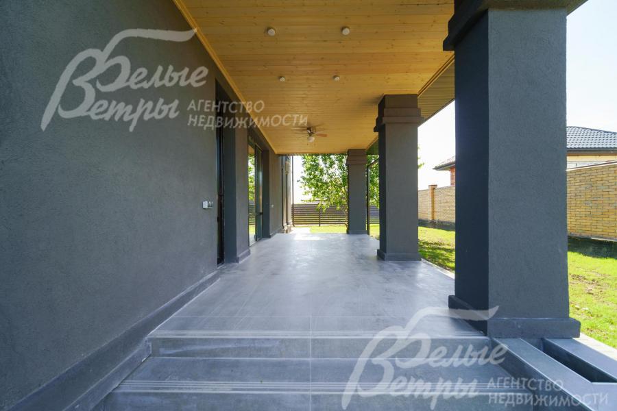 Большая крытая терраса