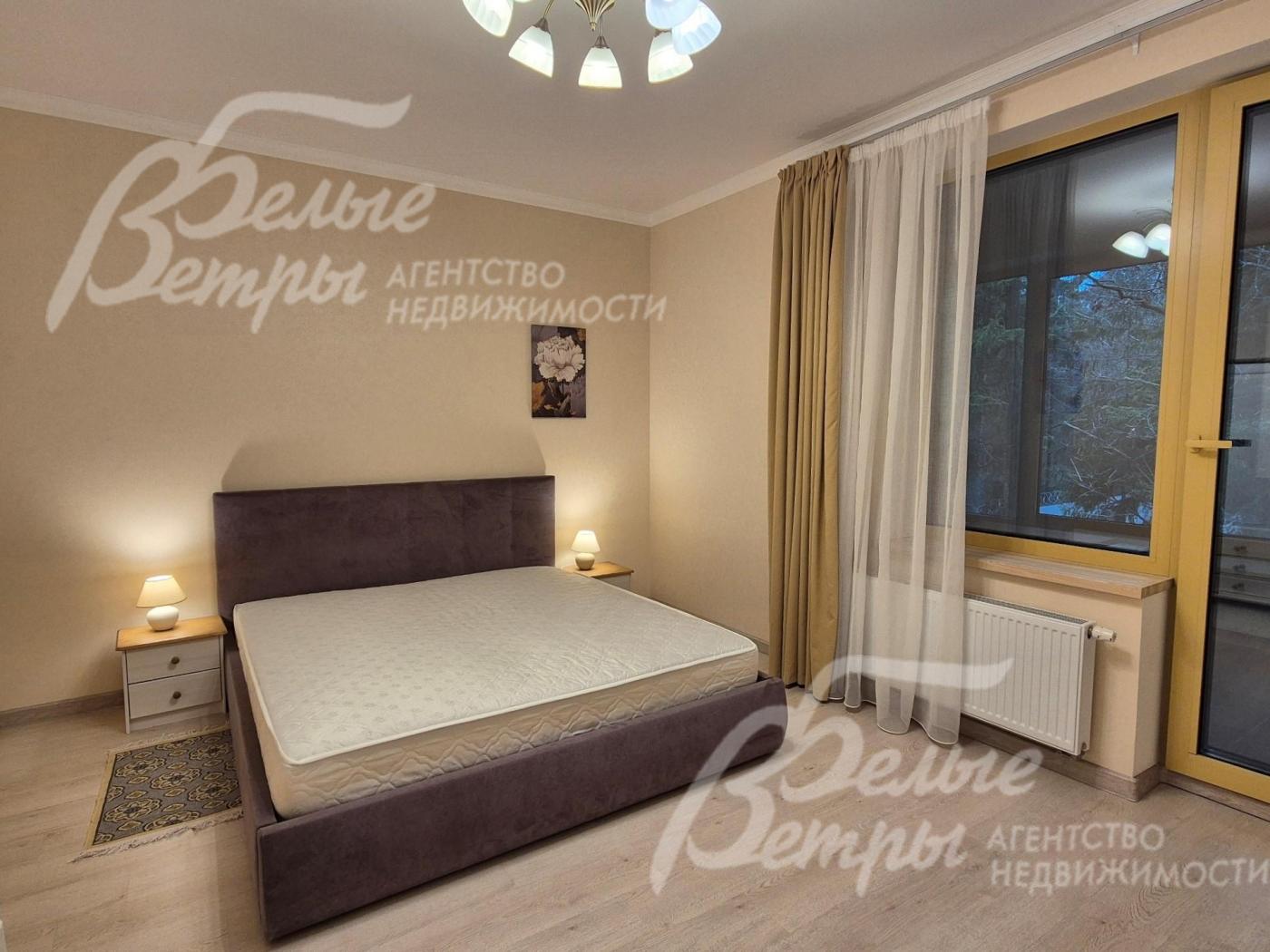 Выход на теплую лоджию из спальни