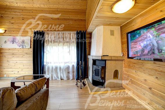 Гостиная с камином