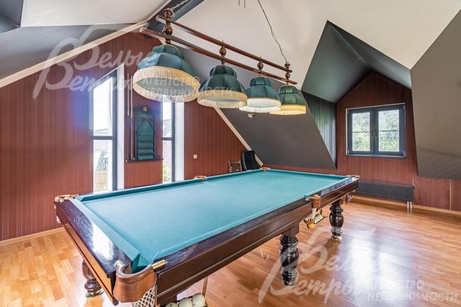 Бильярдная на 2-ом этаже