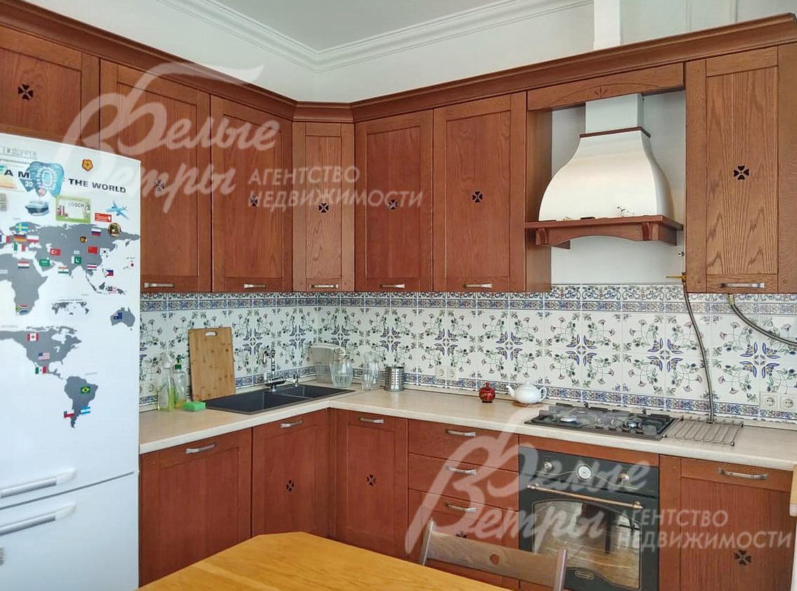 Кухонный гарнитур из массива дуба