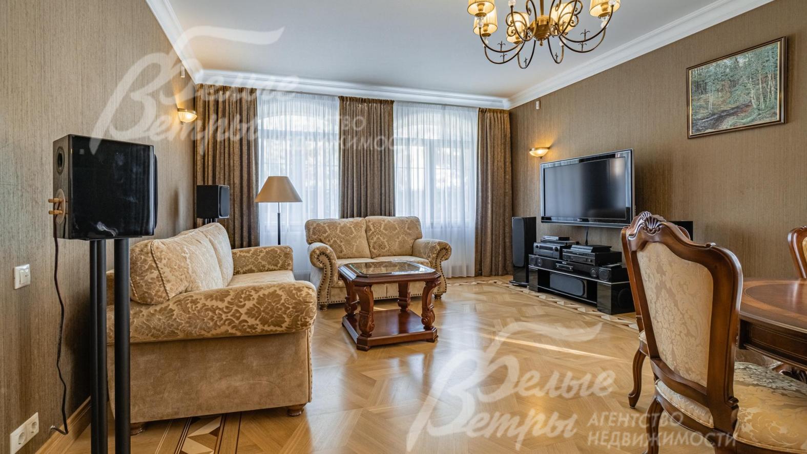 ТВ в гостиной