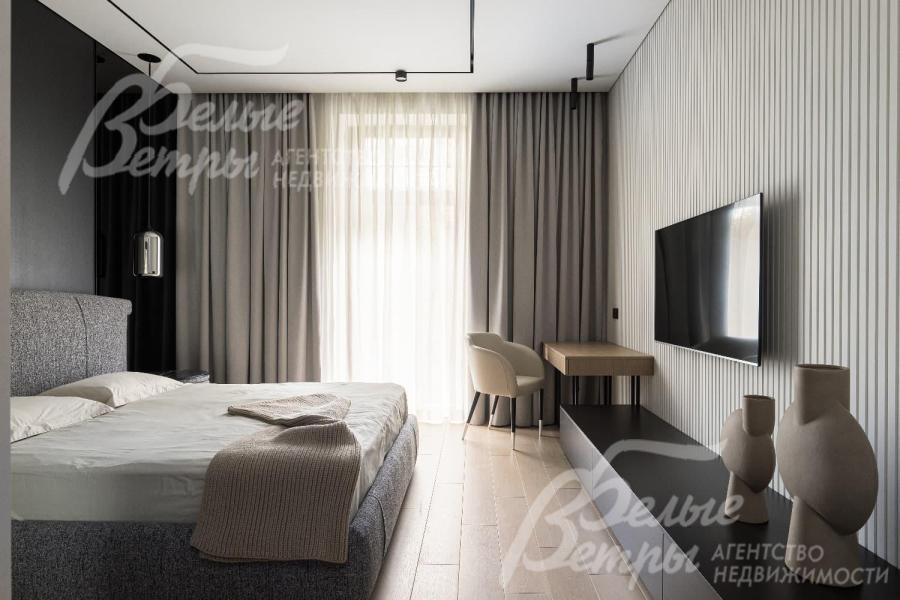 В доме 6 спален