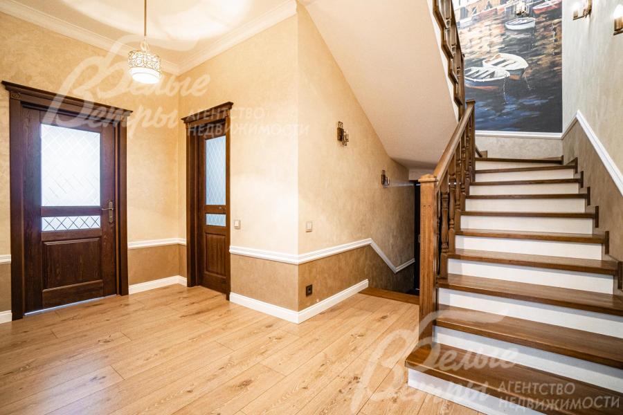 Лестница из натурального дуба