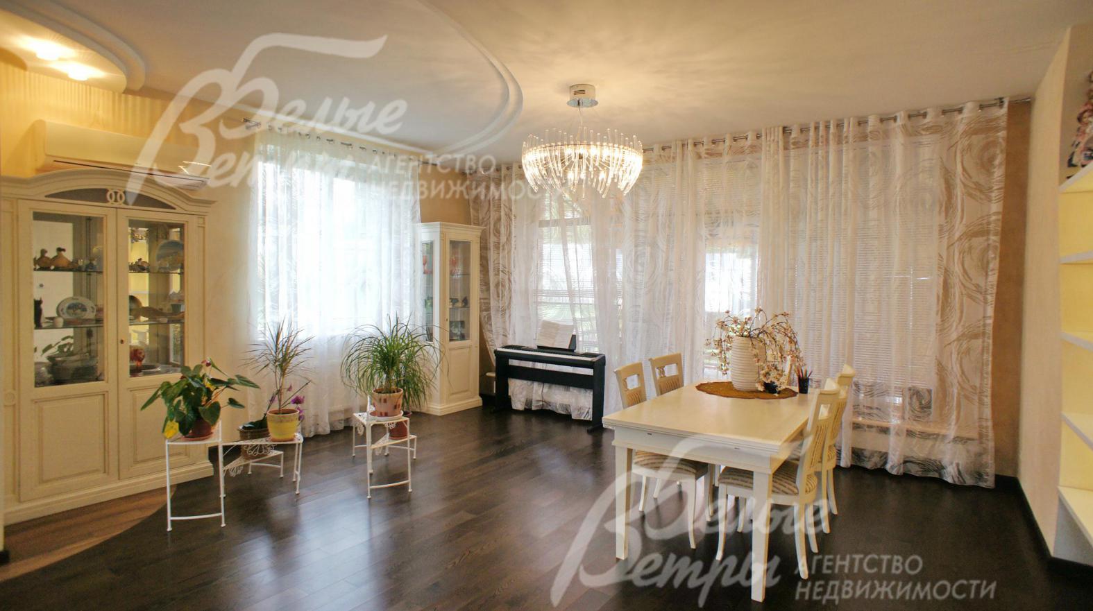 Столовая 33.5 кв.м