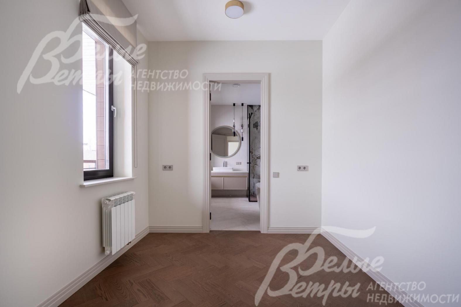 Гардеробная в мастер-блоке