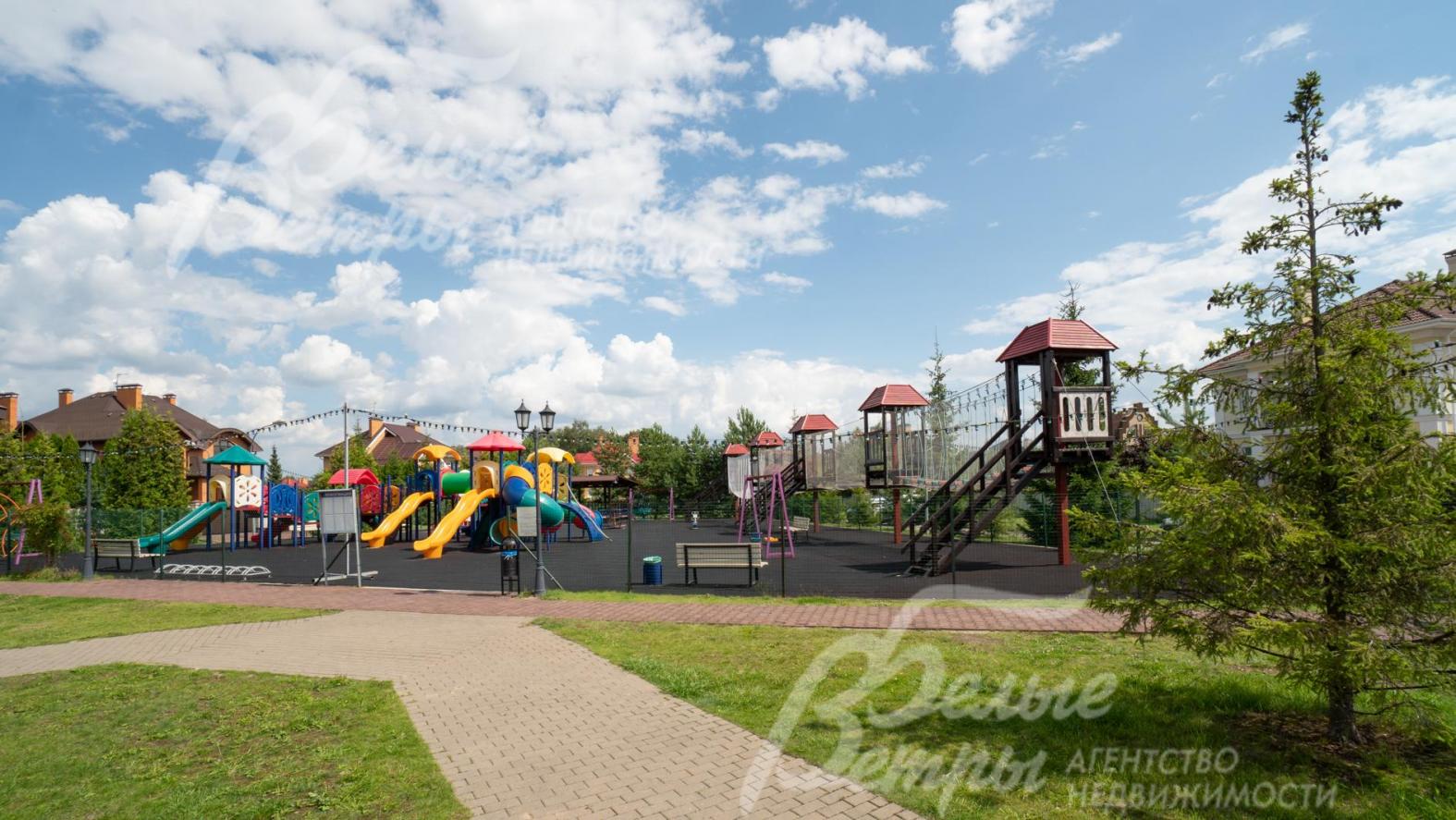 Детская площадка