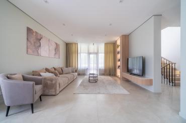 Таунхаус, 435 кв.м