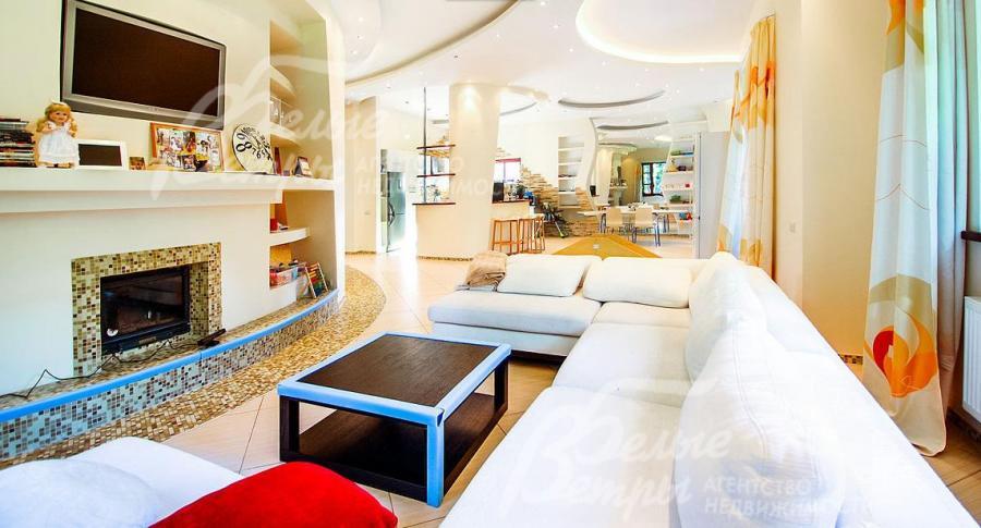 Дом 350 кв.м с авторским дизайном