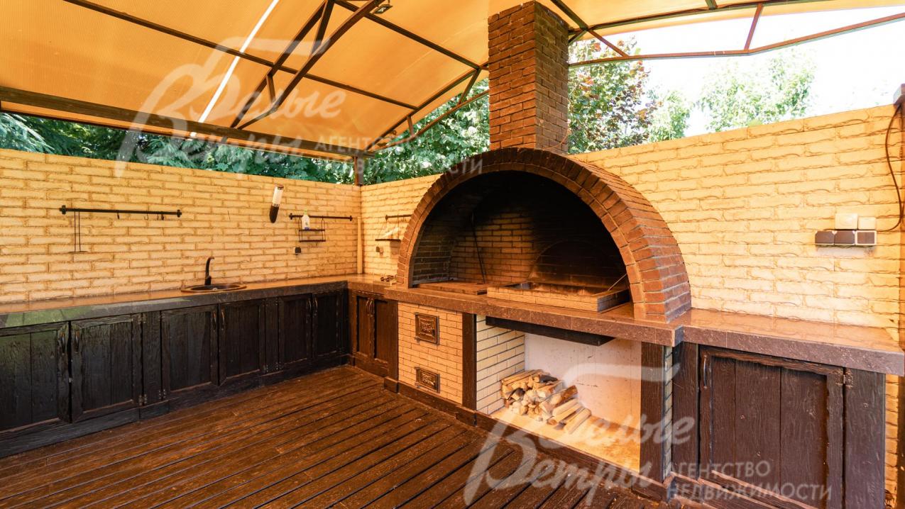 Мангальная зона в беседке