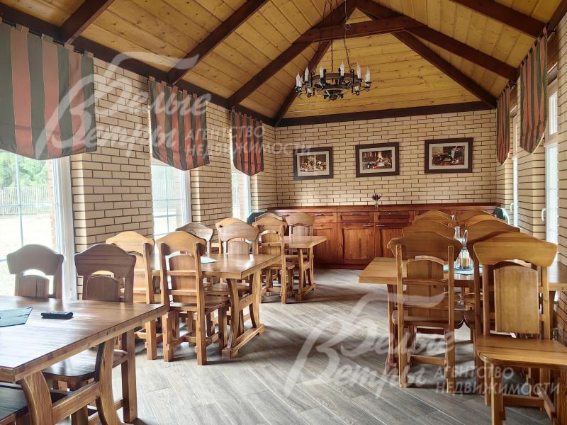 Банкетный зал на территории поселка, возможна аренда.