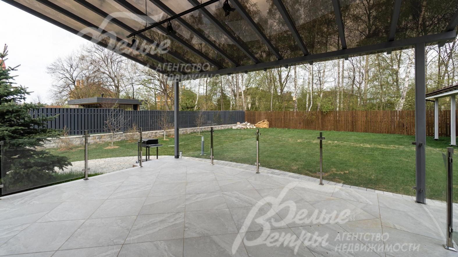 Летняя терраса 25 кв.м с видом на лесополосу