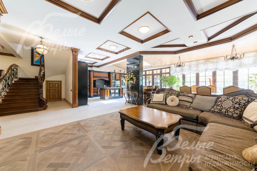 Диванная зона в гостиной