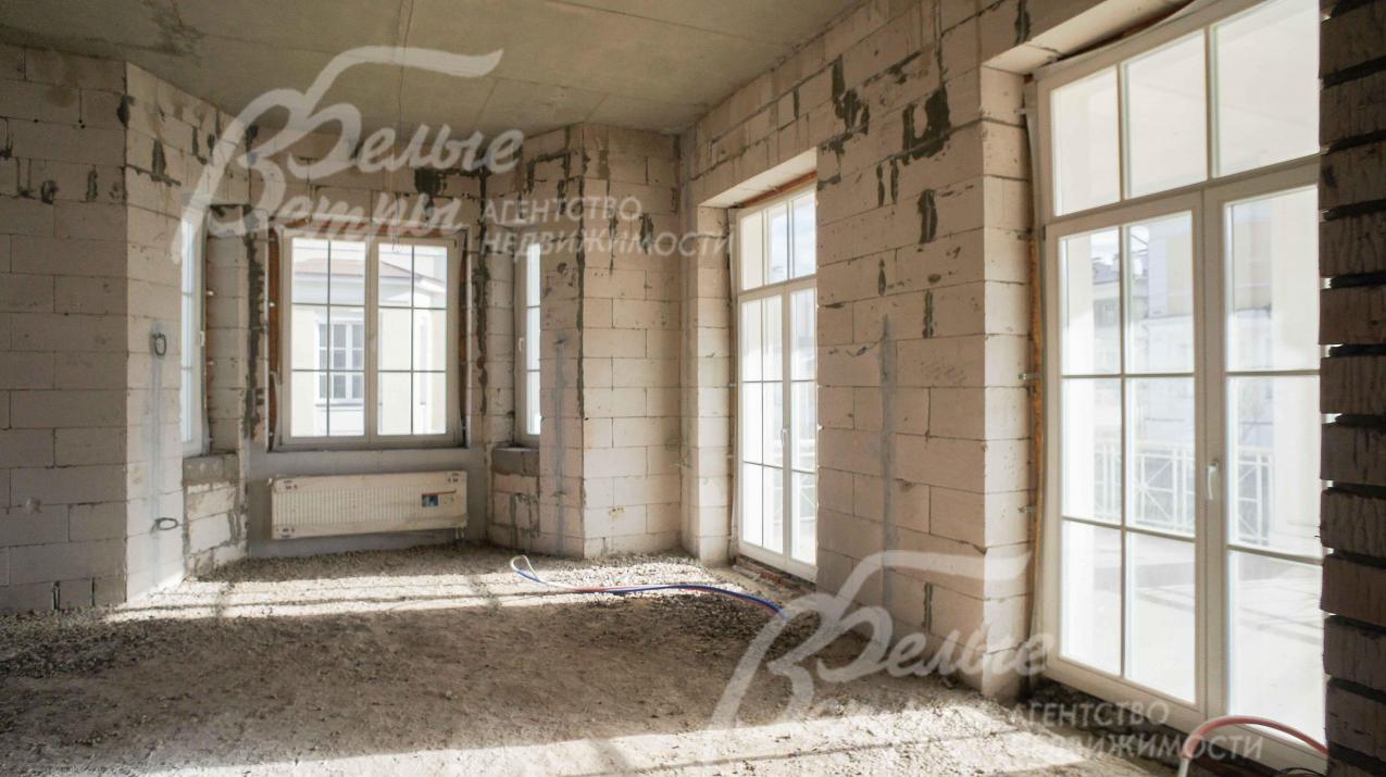 Деревянные панорамные окна в пол