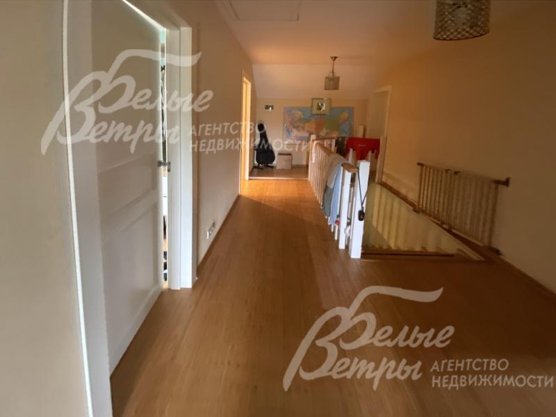 Холл второго этажа