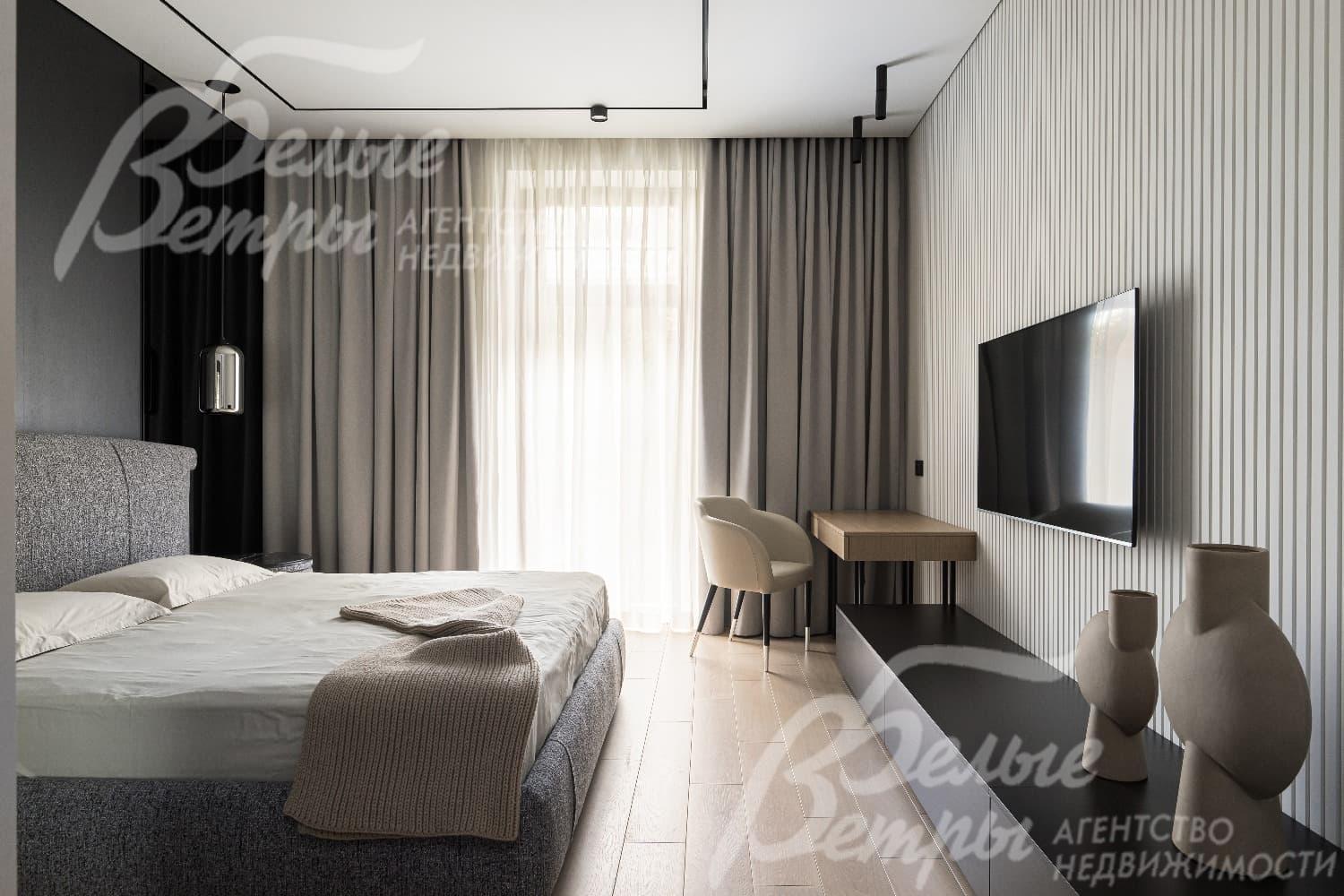 В доме 6 спален