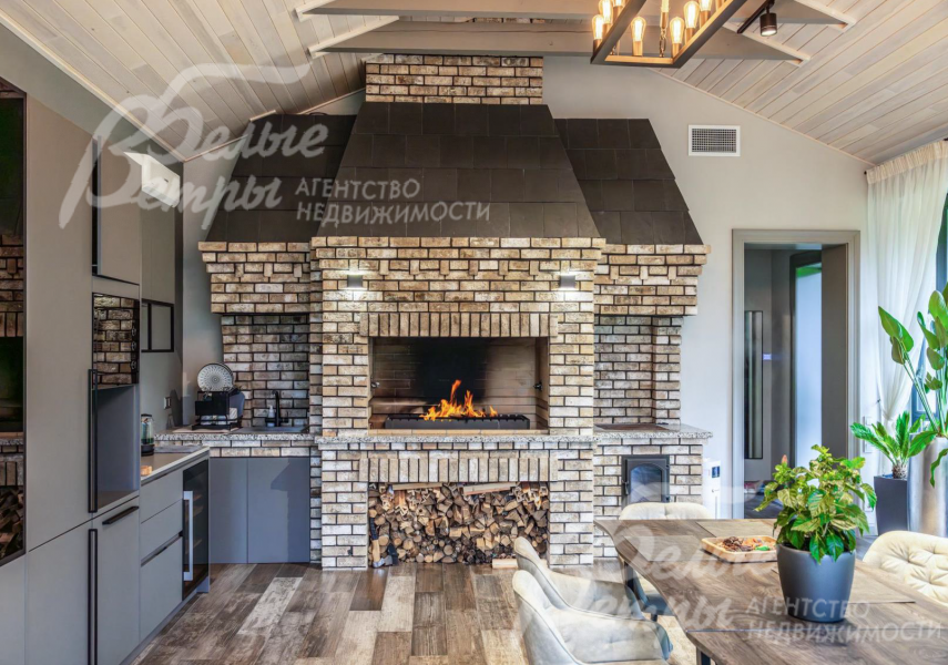 Мангальная зона с кухней в домике-барбекю