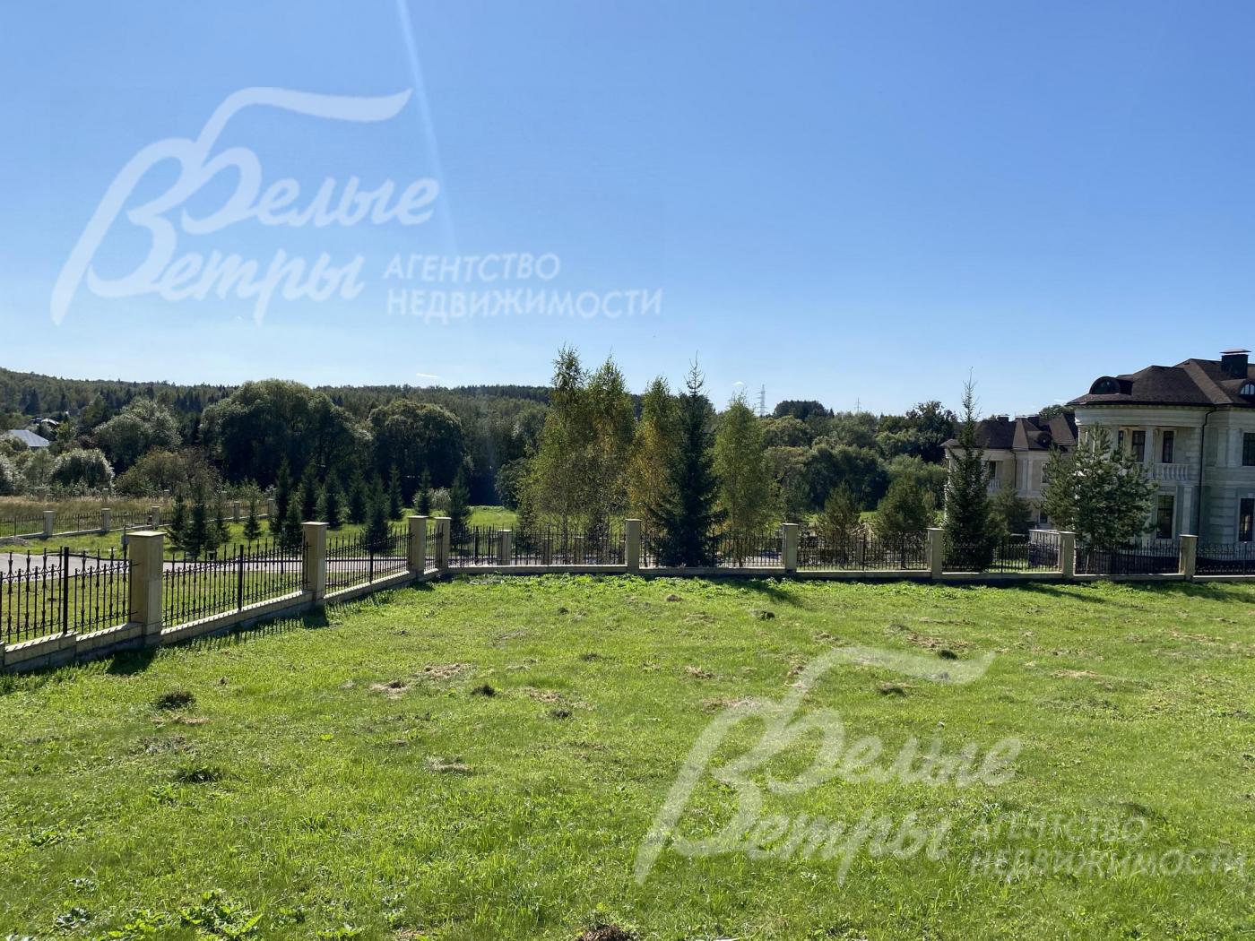 Участок 43 сотки в застроенном коттеджном поселке Идиллия