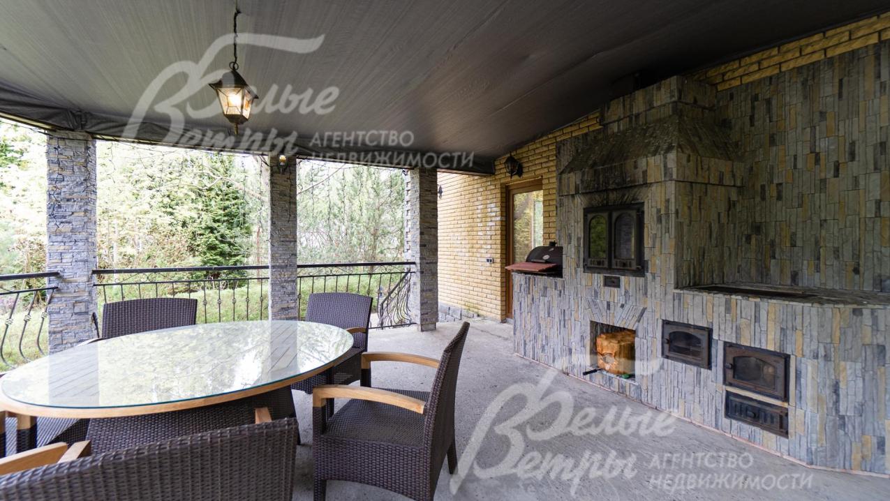 Зона барбекю на террасе СПА-комплекса