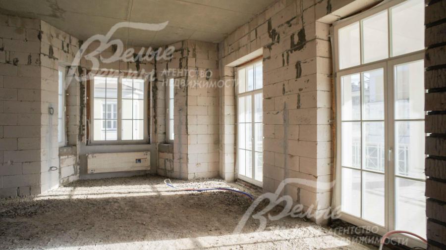 Деревянные панорамные окна в пол