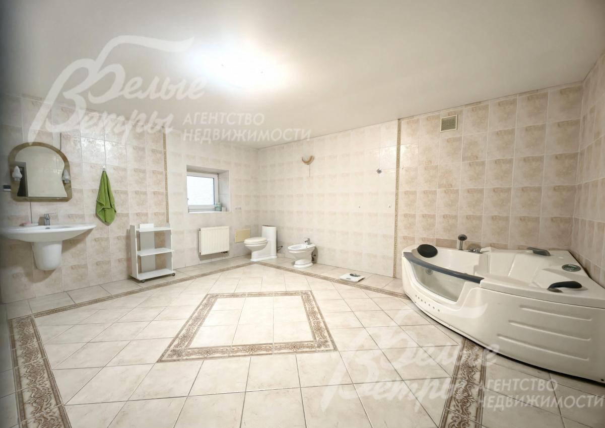 Санузел с ванной на втором этаже.