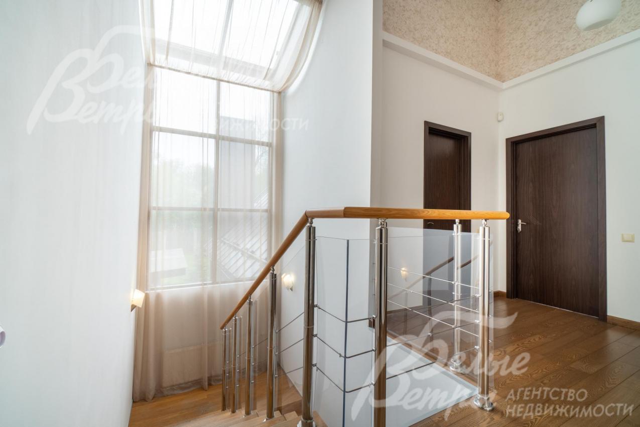 Лестница шириной 1 метр